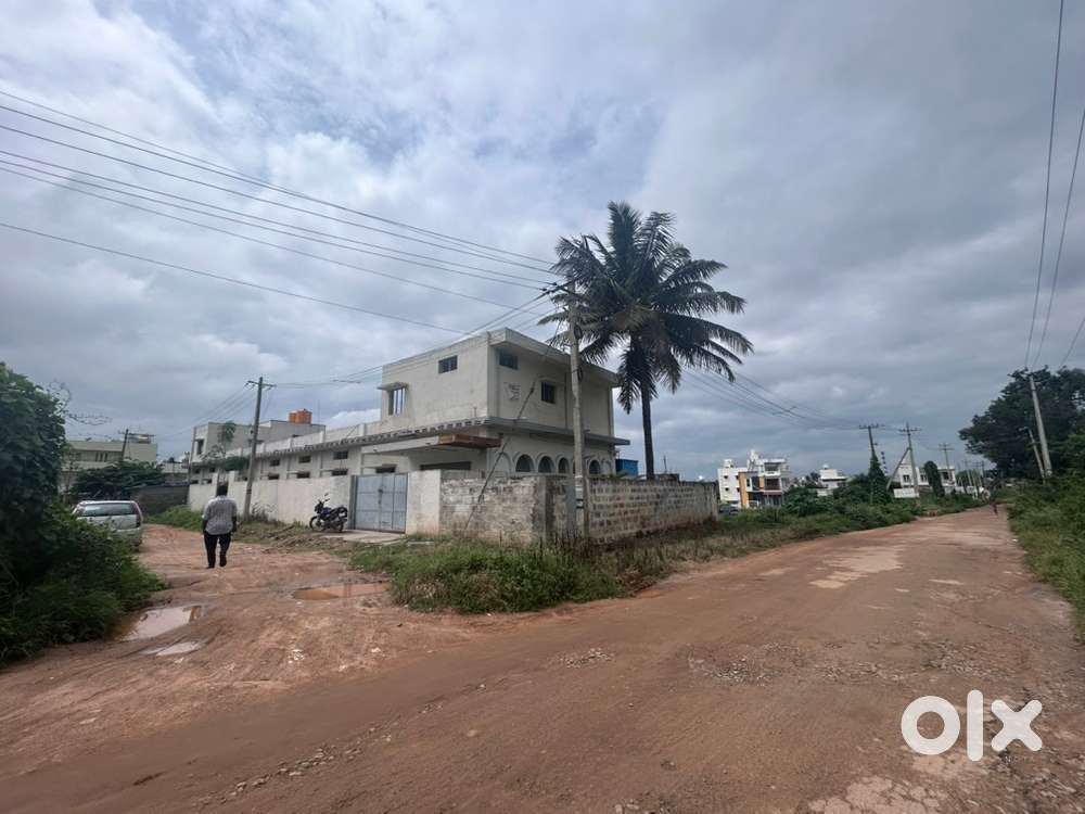 Parking facilities ,washrooms