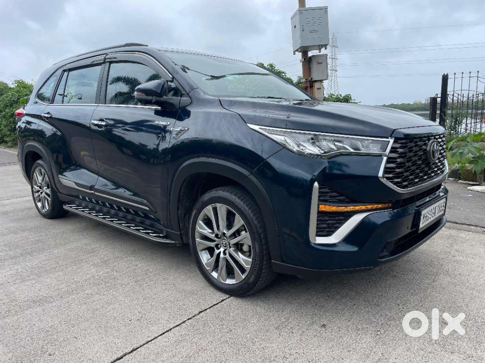 Toyota Innova Hycross 2.0 ZX Hybrid 7 STR, 2023, CNG & Hybrids