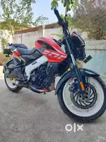 Bajaj NS200