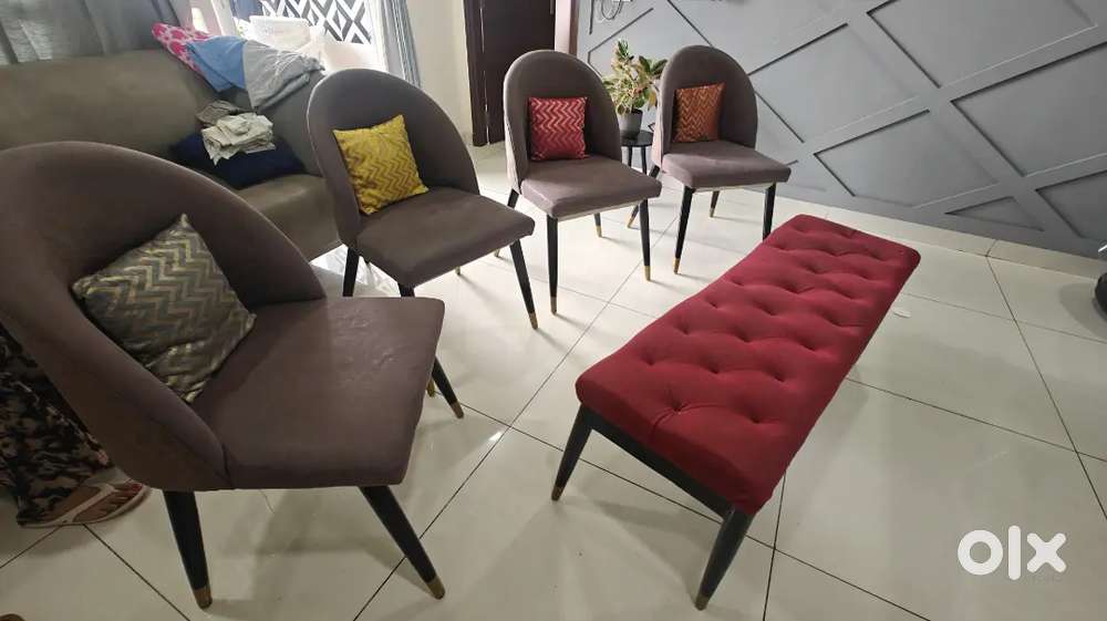 Stylish Dining Chairs + Bench – Excellent Condition