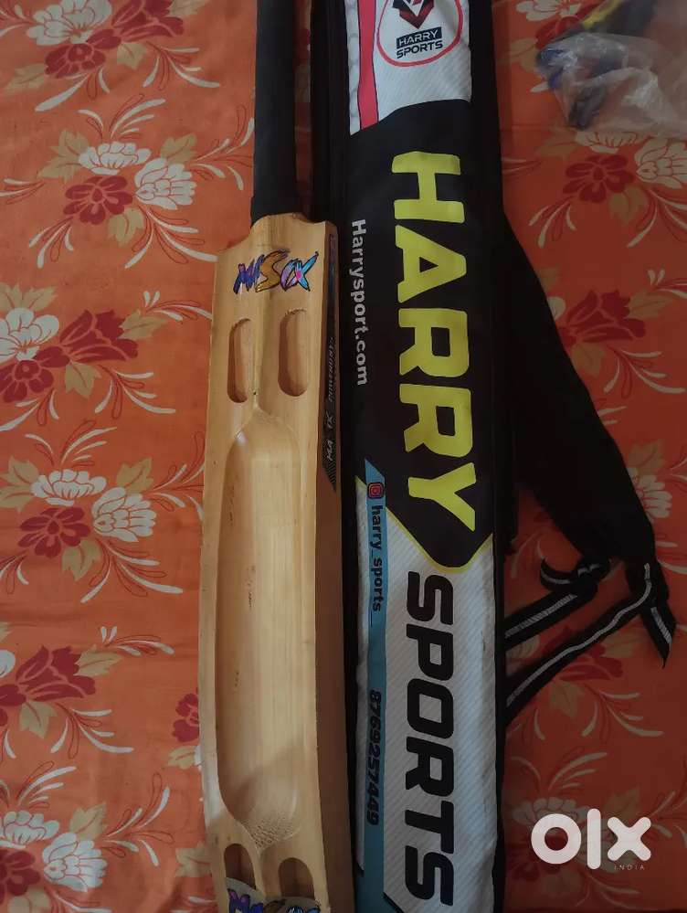 A1 quality bat limited offer with padded cover