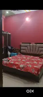 1 room available only for girls