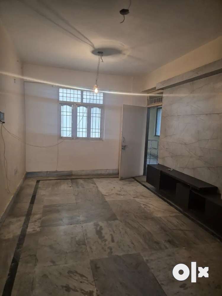 2 bhk fully furnished flat for sell