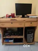 17'' computer monitor , speakers, computer cabinet