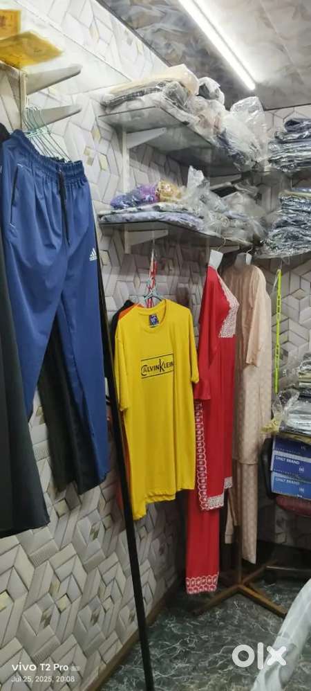 Shop for rent in maktulpuri near Ram nagar chowk roorkee