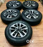 19 Thar Roxx With 255/60R19 Ceat Tyres Set of 5