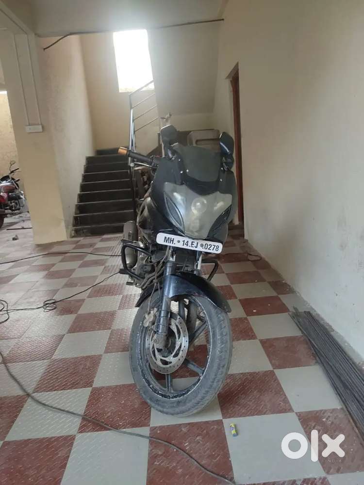 Bajaj pulsar 220f