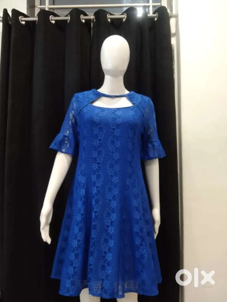 Mens and Womens Clothing ( 800+units)