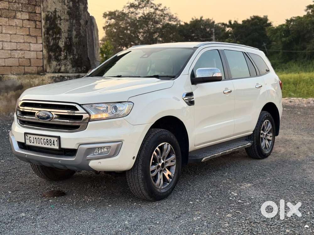 Ford Endeavour 2.2 Titanium AT 4X2, 2016, Diesel