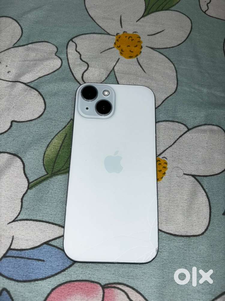 Iphone 15 for sale battery health 87 back glass broken