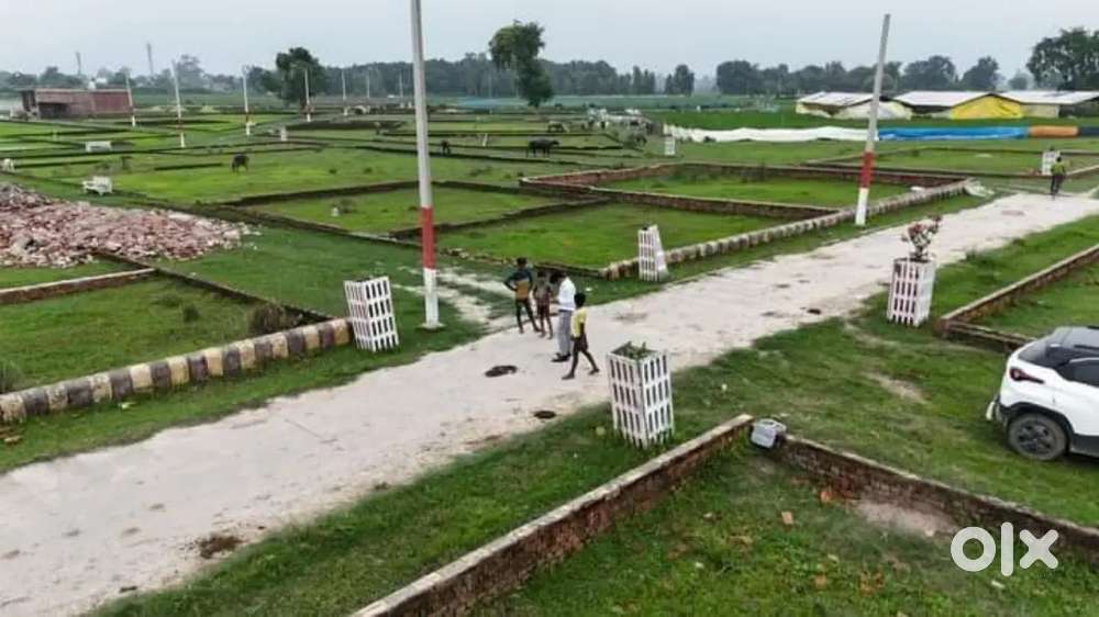 लखनऊ के सबसे बड़े मॉल लूलू मॉल से कुछ दुरी पर प्लाट ले