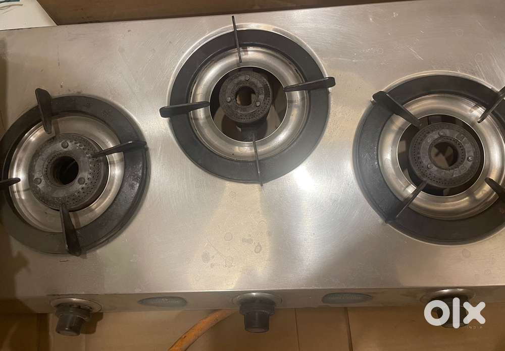3 burner Gas stove