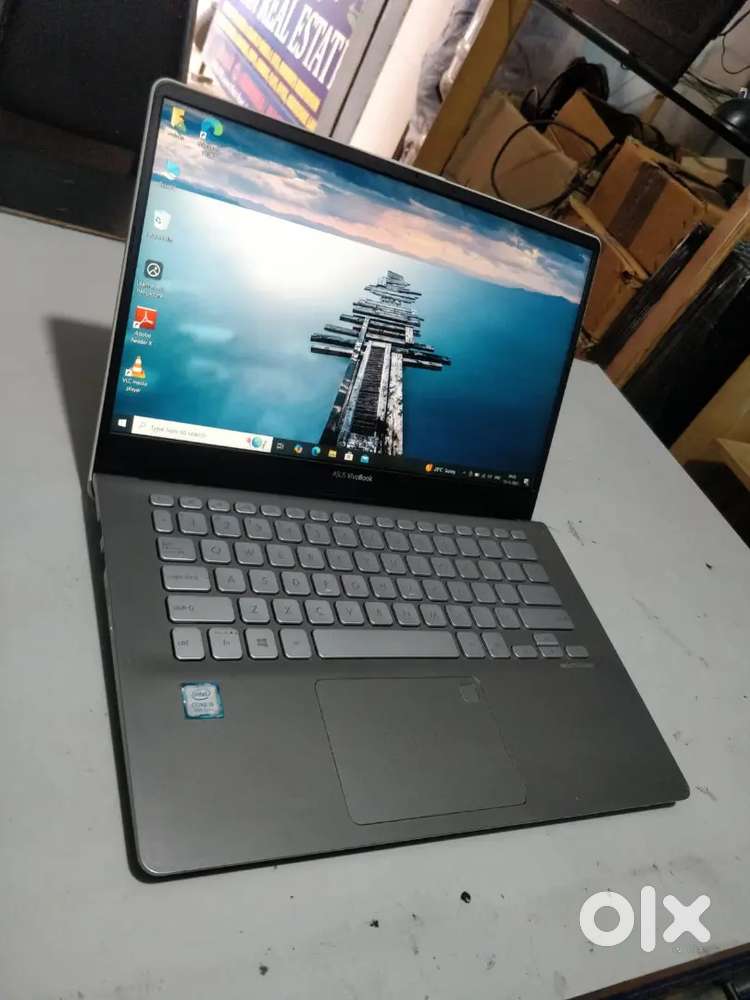 Asus intel core i5 8th gen 8GB RAM  256GB SSD Windows 10
14inch screen