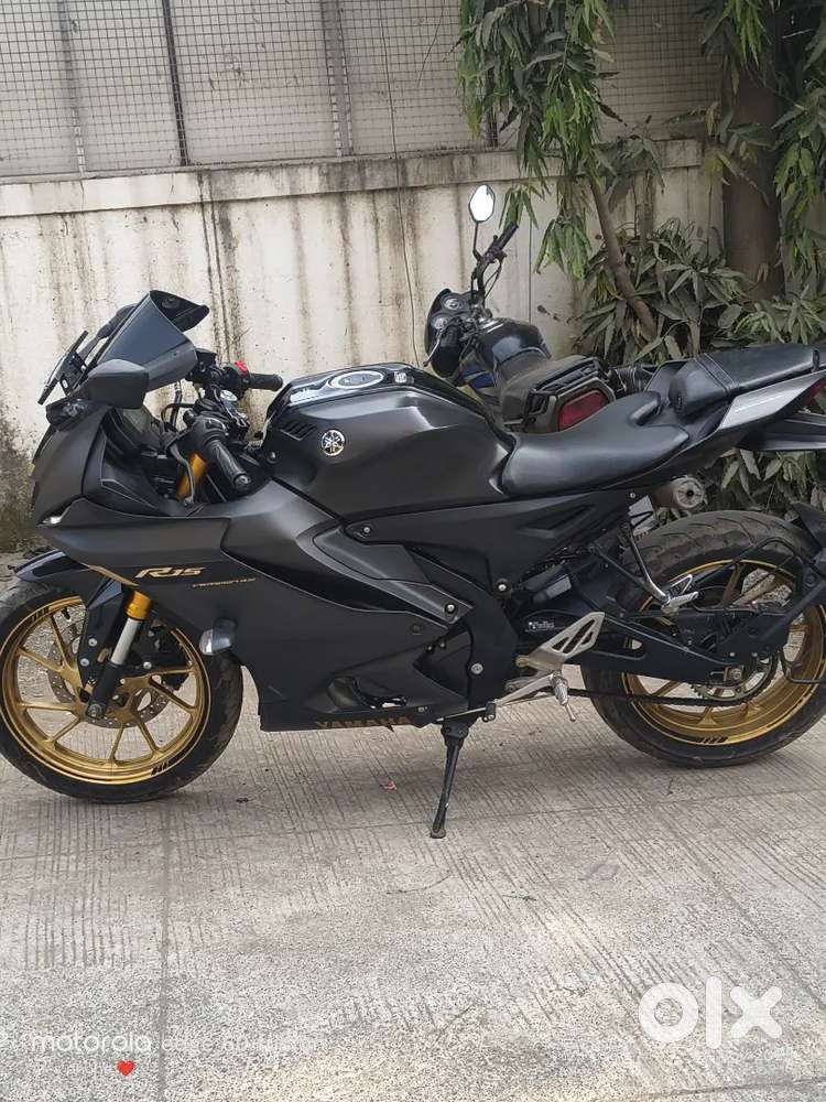 Yamaha  R15 V4