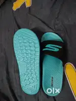 Skechers slider