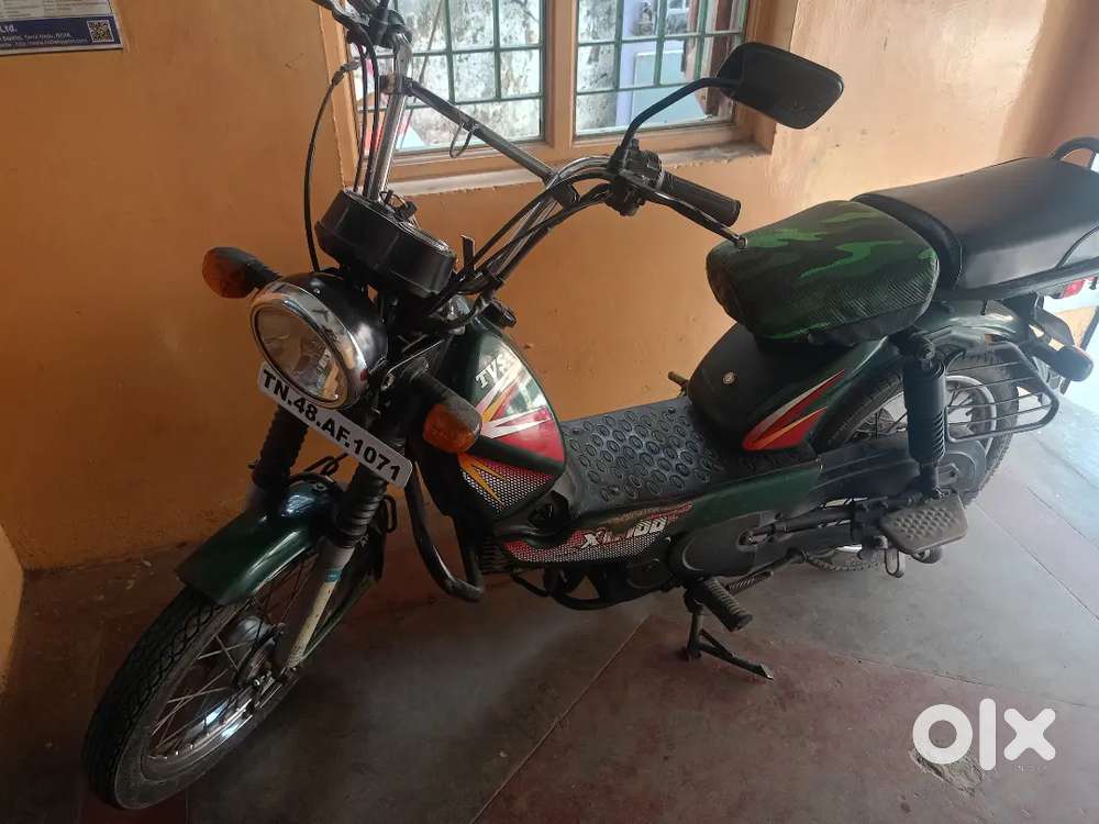 TVS XL 100