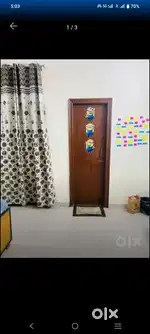 We need a girl flatmate