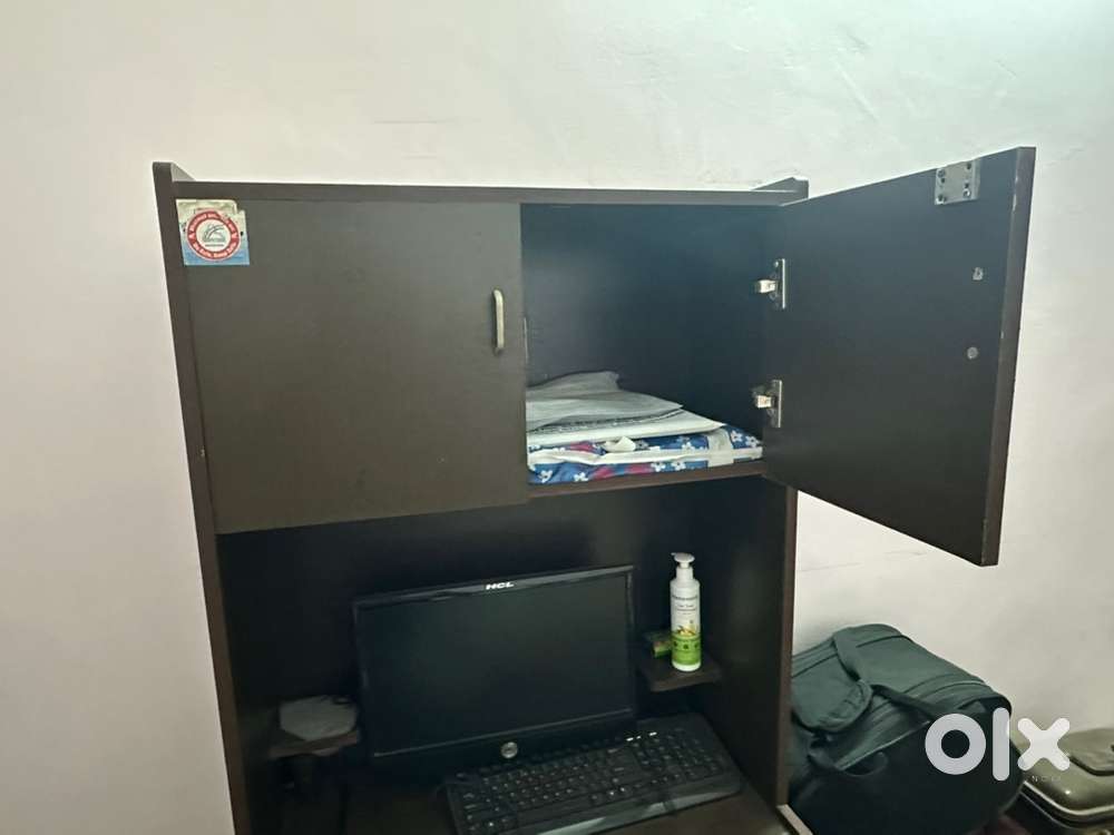 Computer shelf with studying space