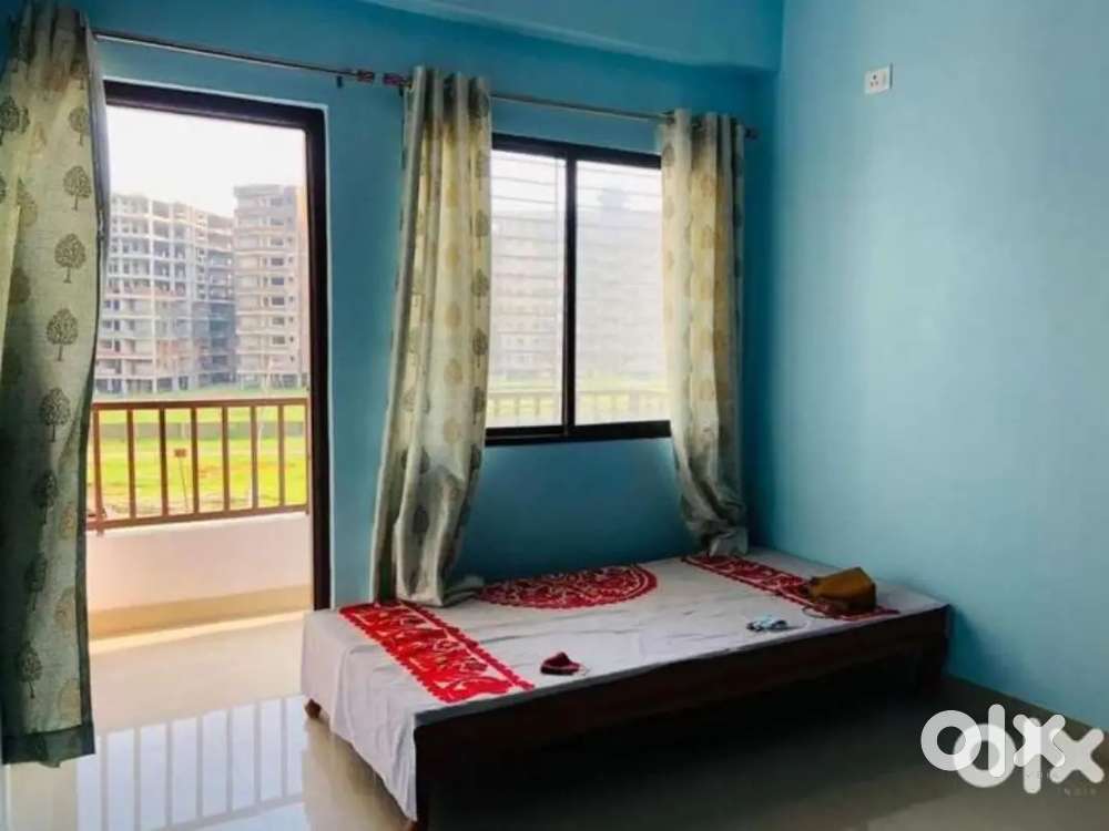Spacious 2bhk flat with car parking and child play in oyna ranchi
