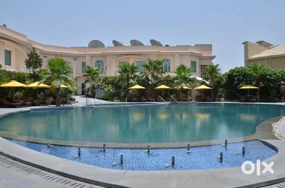 60 waiter requirment in 5 Star hotels