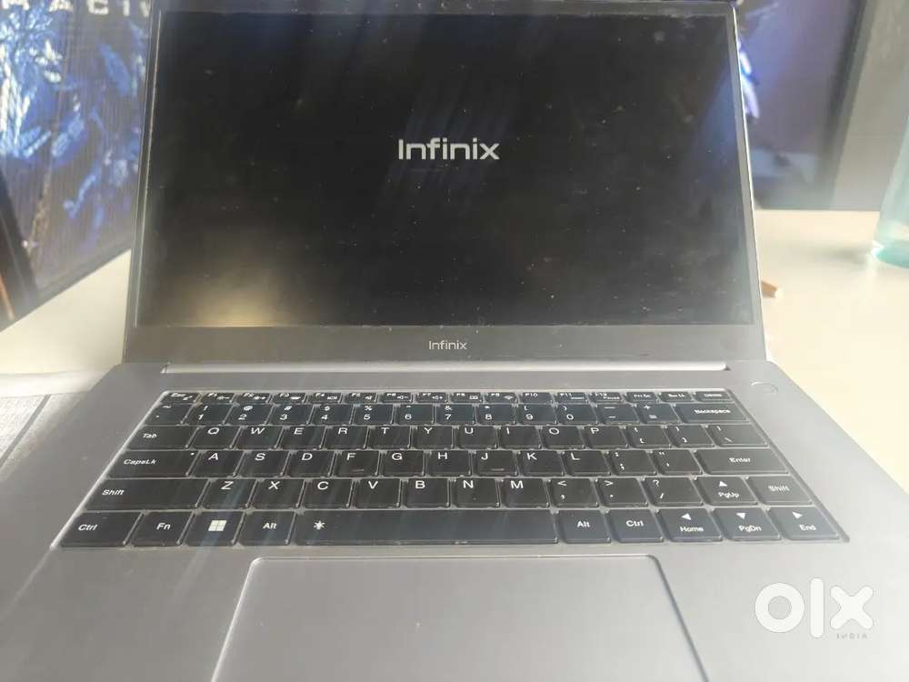 Laptop inbook Y1