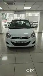 Hyundai i10 Sportz AT, 2013, Petrol