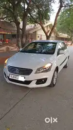 2016/12-Ciaz good condition, jbl original sound system, tv screen