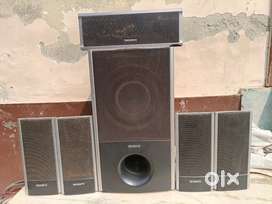 Original Sony home theatre for sale urgent