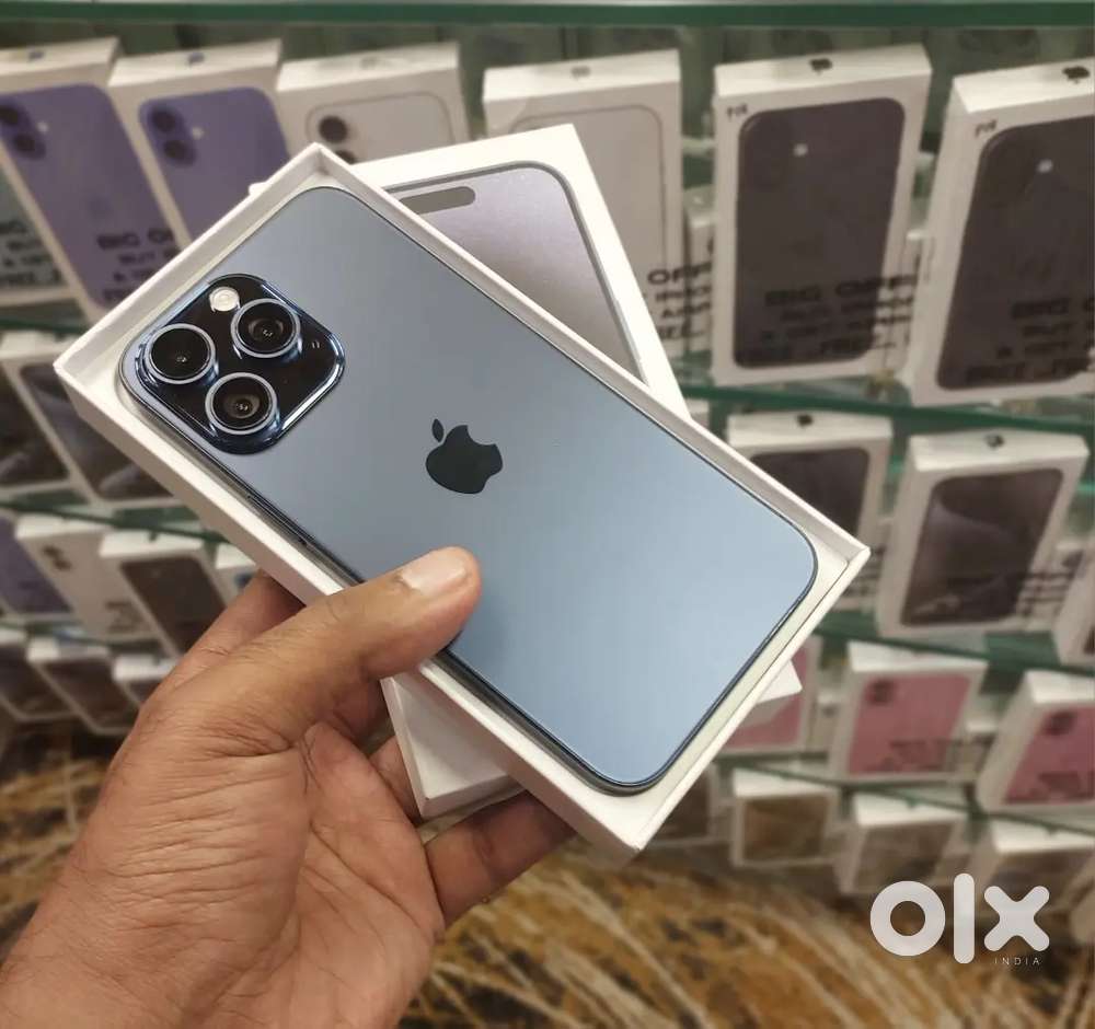 IPHONE DEALS AVALIABLE 15PRO REFURB MODEL WITH ALL BOX ACCESSORIES