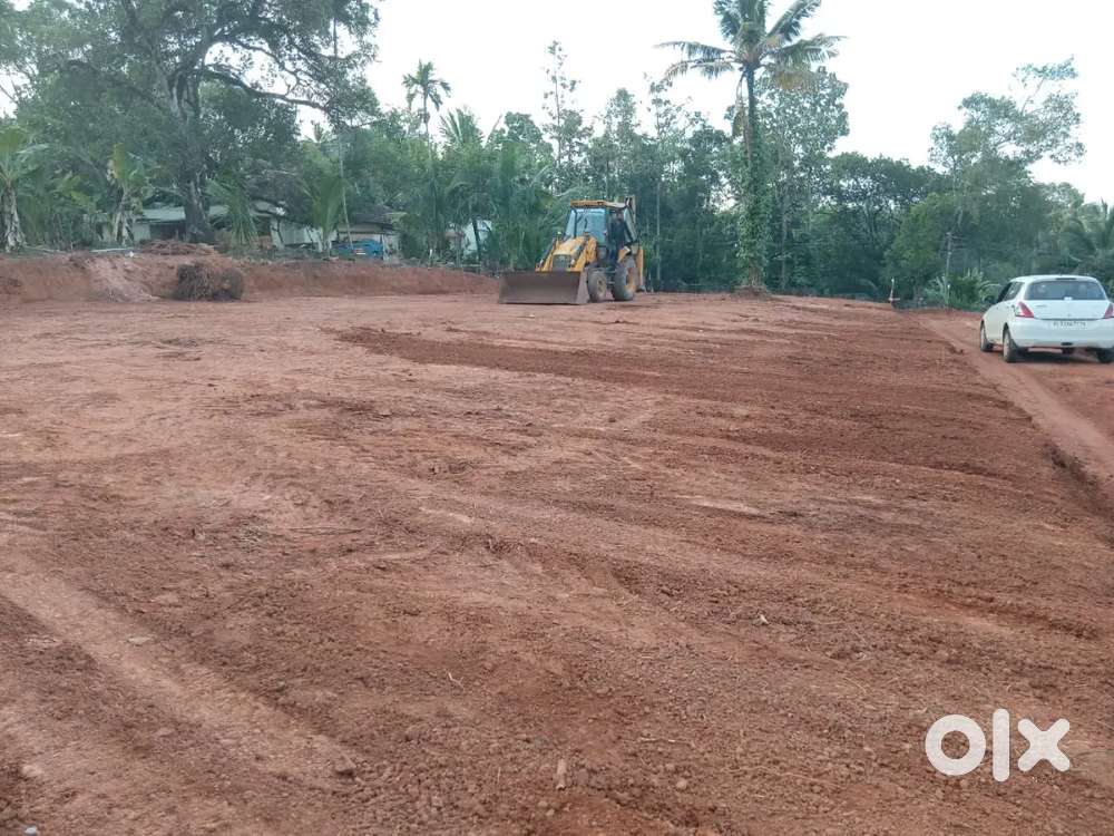 55 സെന്റ് മൊത്തമായോ പ്ലോട്ടുകളായോ വിൽപ്പനക്ക്, പെരുപുഴയിൽ.