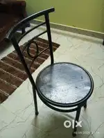 Iron rod chairs in very good condition