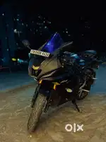 YAMAHA R15 V4