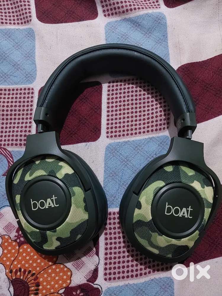 Headset boat