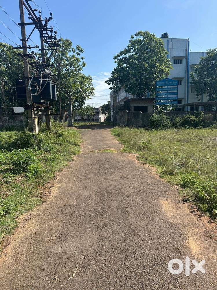 Near by Thirumullaivoyal WOMENS INDUSTRIAL PARK