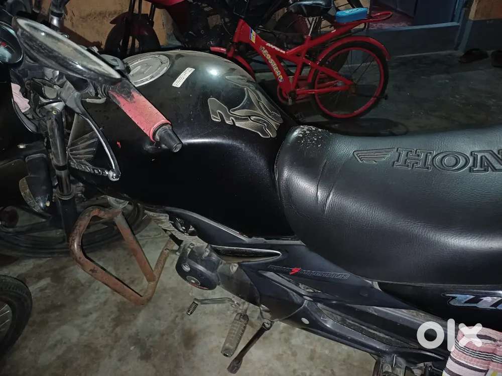 Honda unicorn