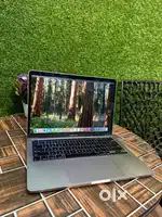 apples MacBook Pro