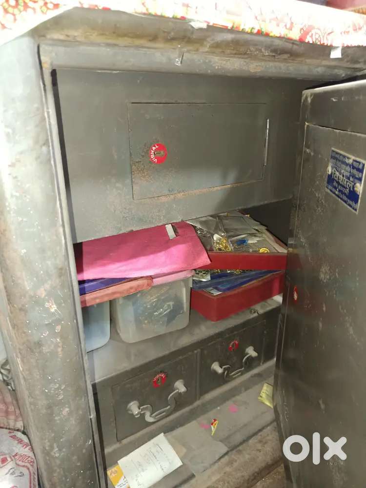 Jewellery locker for sale
