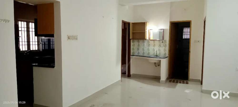 2 BHK NEW LUXURY FLAT RENT 1ST  FLOOR VELACHERY AGS COLONY
