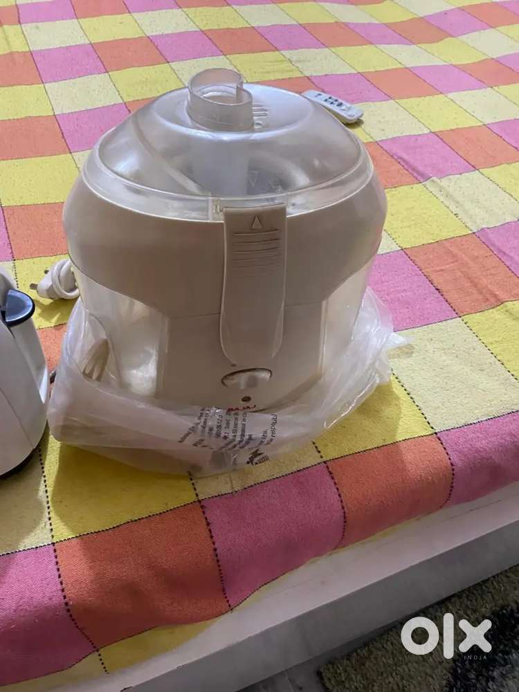 TOASTER, MIXER AND JUICER