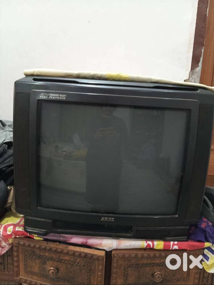 Akai box tv year2000 model