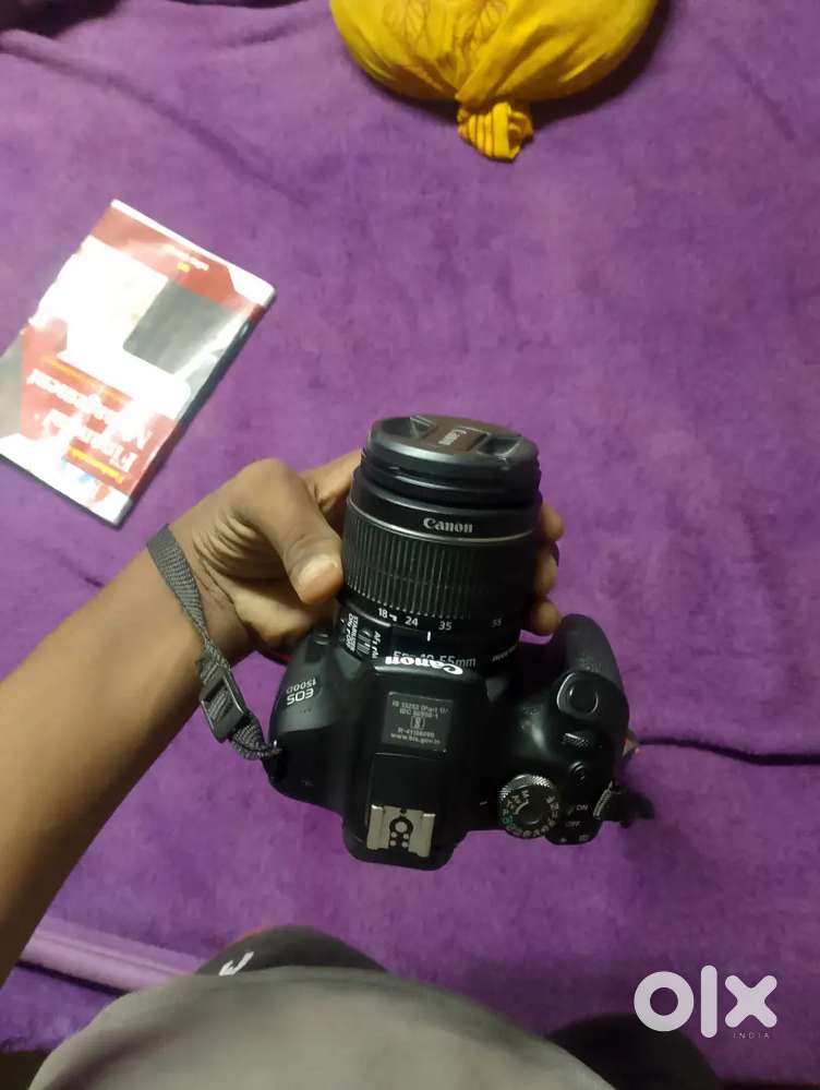 Canon d1500 hai जो लेंस के साथ है लेंस 18 - 55 ha बहुत अच्छा है मुझे