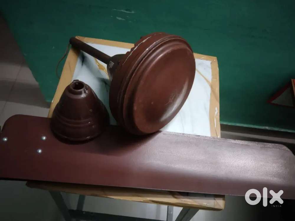 Crompton Ceiling Fan – Brown Color – Good Condition – Affordable Price