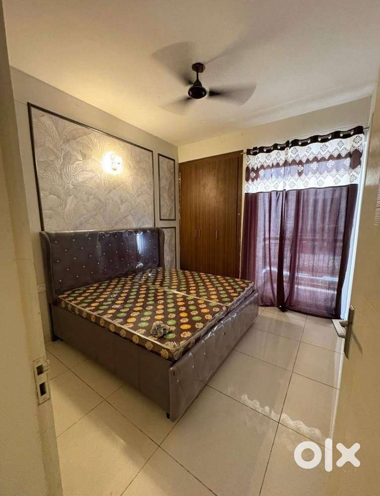 Fully furnished 2bhk available in gated society for rent in sector 116
