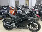 R15 V3 2023 last Single owner Less used