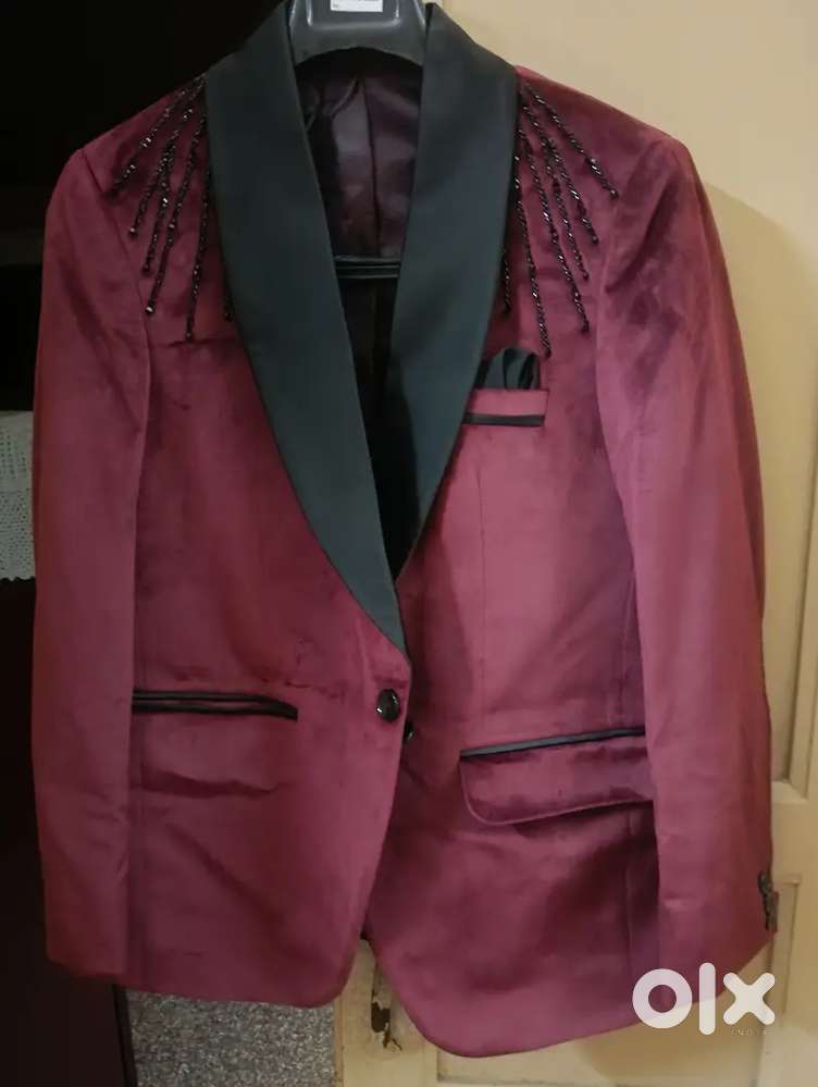 2 coats,1 shining puffer jacket for sale