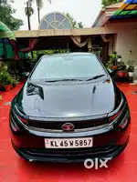 Tata Altroz 2023 automatic Petrol 28000 Km driven dark edition