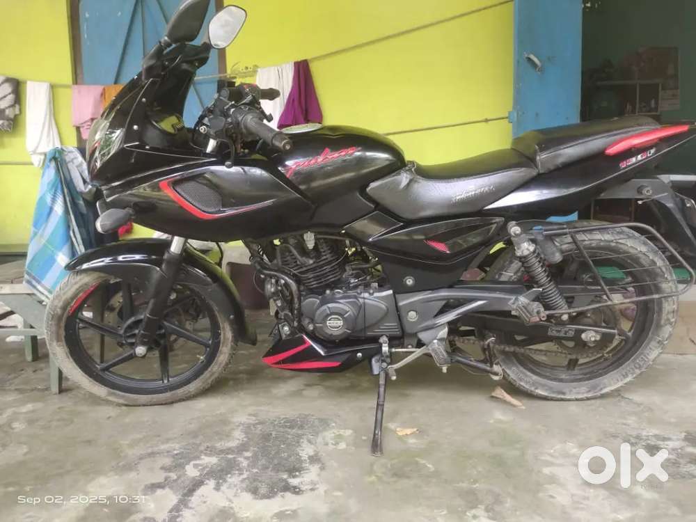 Urgent sale my 180F pulser