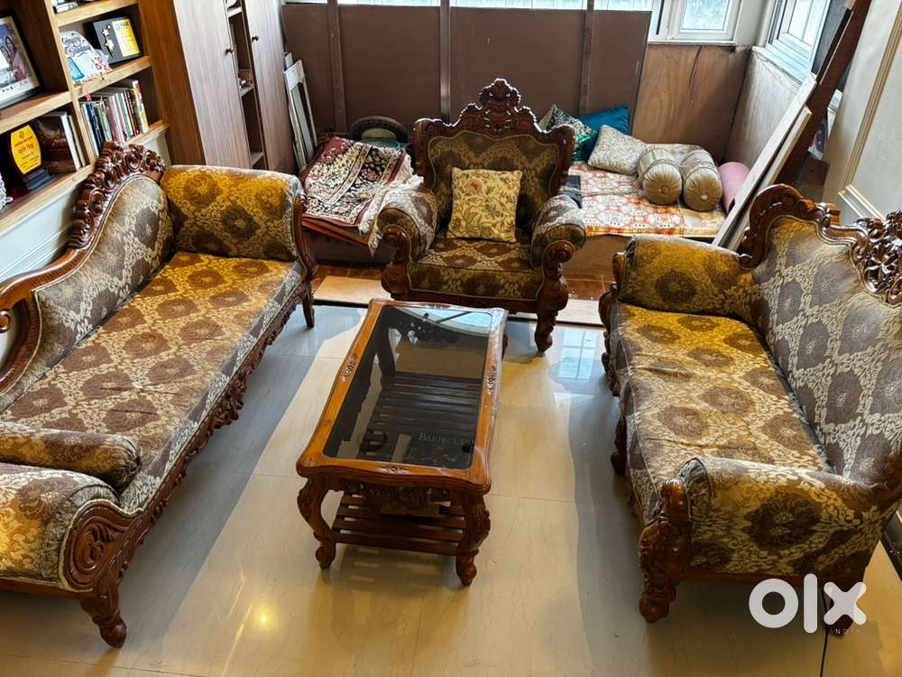 Complete sofa set at huge discount. Rarely used