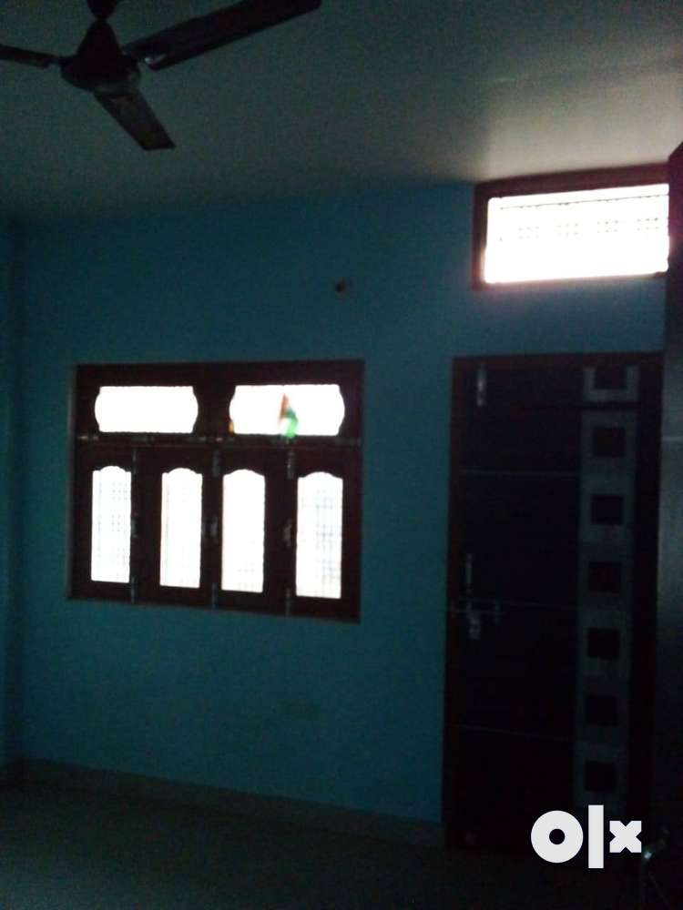 Single rooms with all basic facility in Jhungia, Medical Road, Gkp