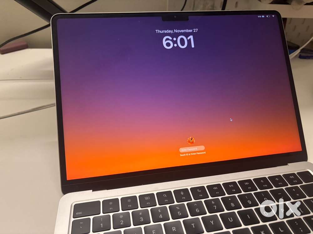 (Flawless condition) macbook air m2 8gb ram